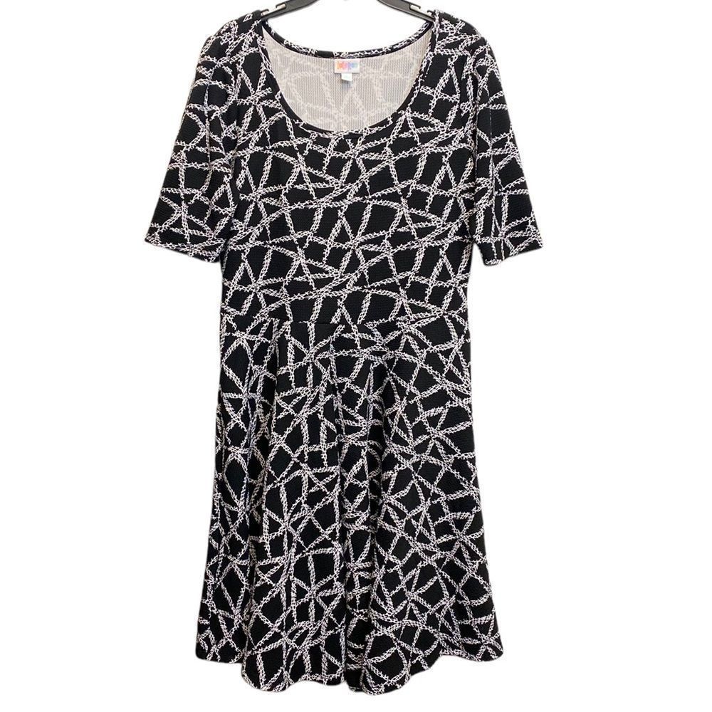 Woman's 2XL Black White Lularoe Fit Flare Dress
